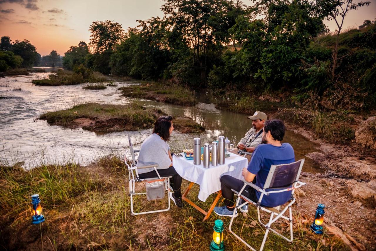Kanha Jungle Camp Экстерьер фото