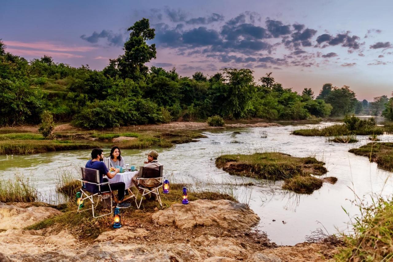 Kanha Jungle Camp Экстерьер фото